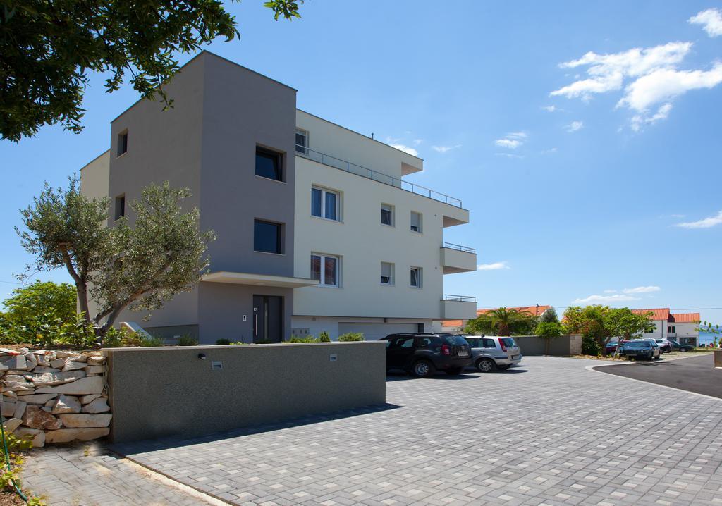 Apartments Diamond Podstrana Oda fotoğraf